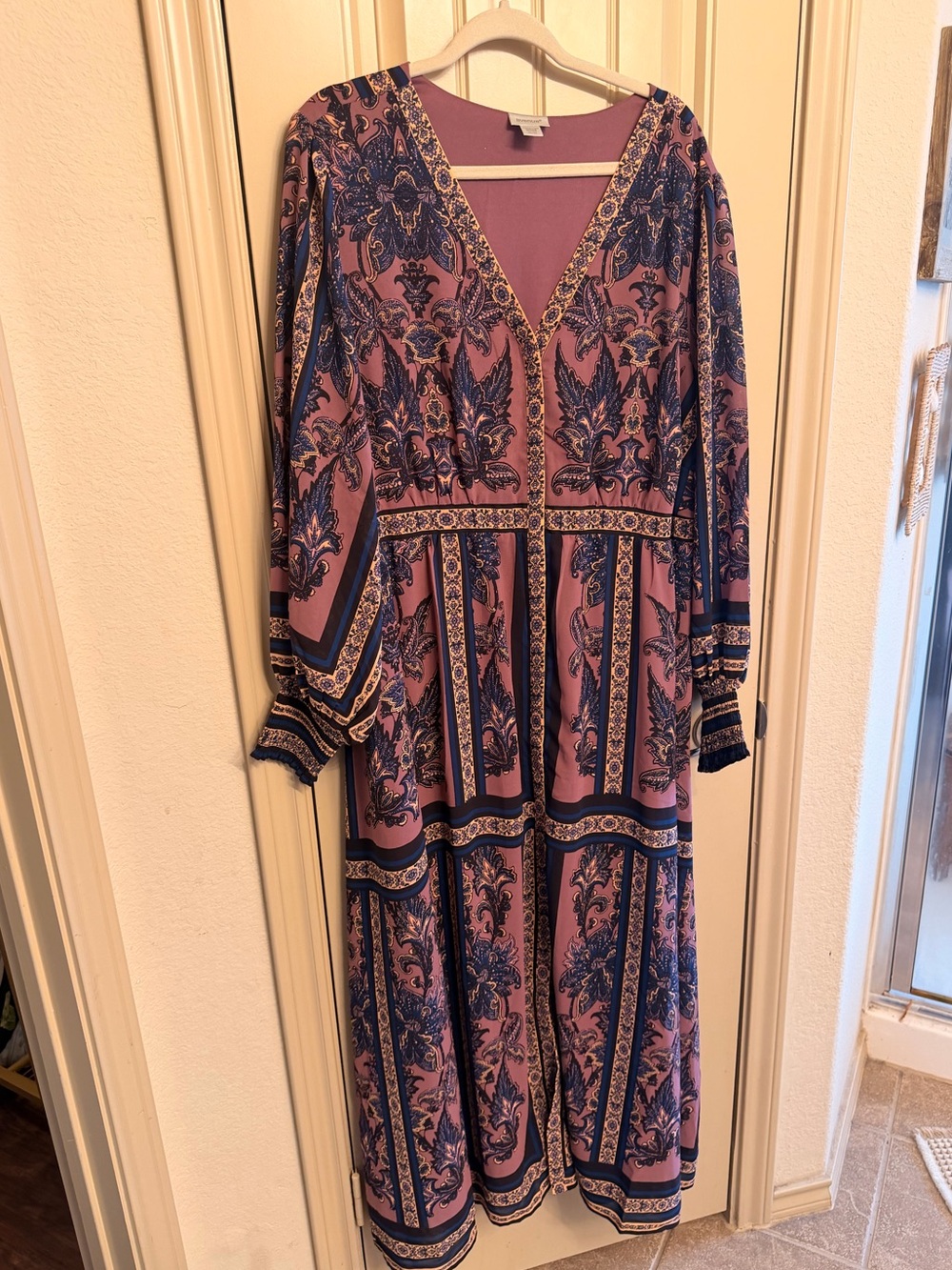 Avenue Mauve and Navy Paisley V-Neck Maxi Dress